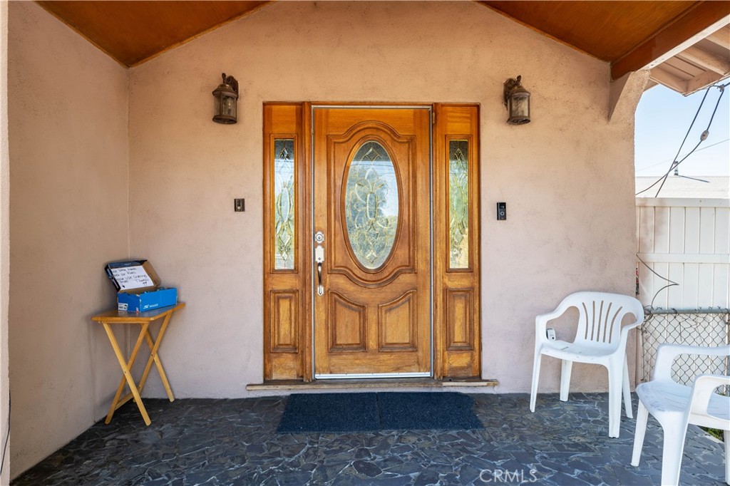 11203 Sheldon Street Property Photo 4