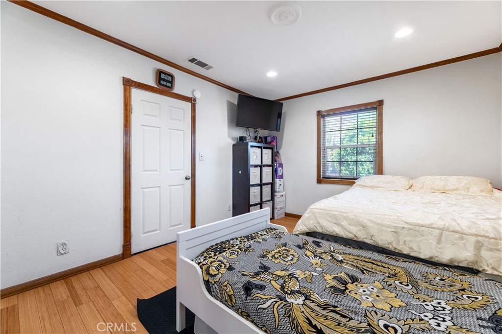 11203 Sheldon Street Property Photo 12