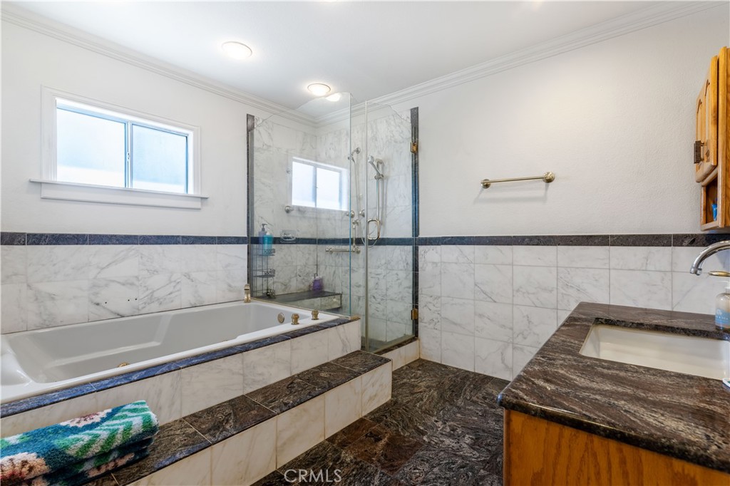 11203 Sheldon Street Property Photo 15