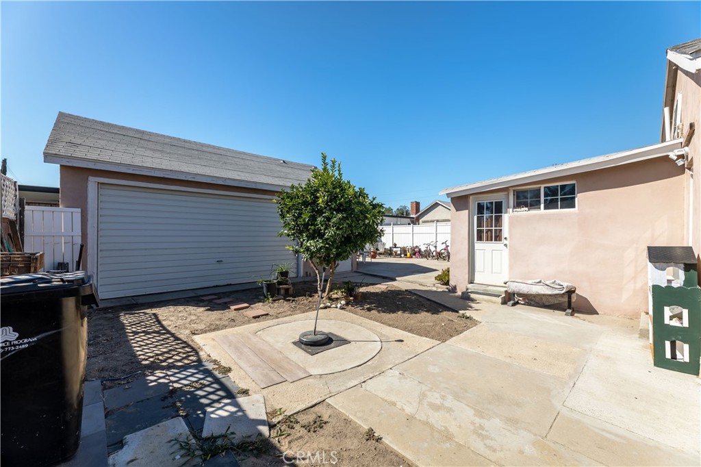11203 Sheldon Street Property Photo 37