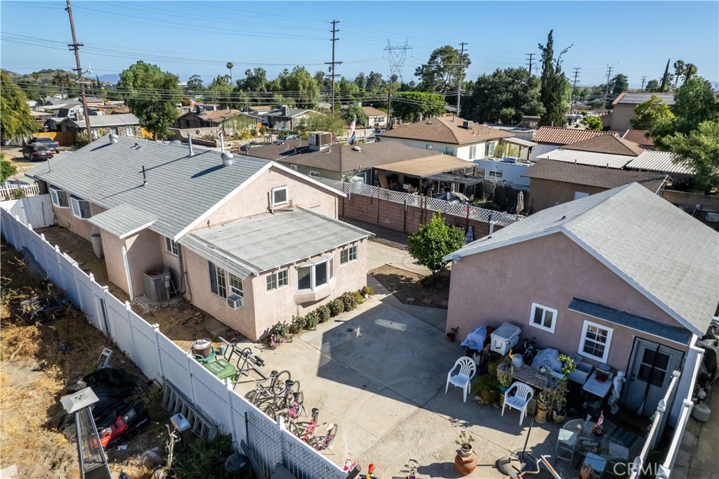 11203 Sheldon Street Property Photo 43