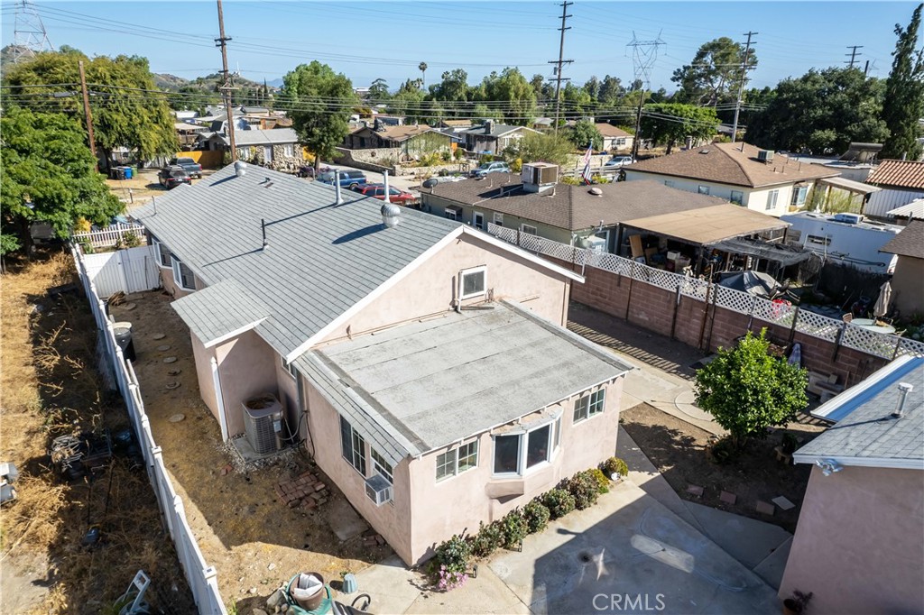 11203 Sheldon Street Property Photo 44
