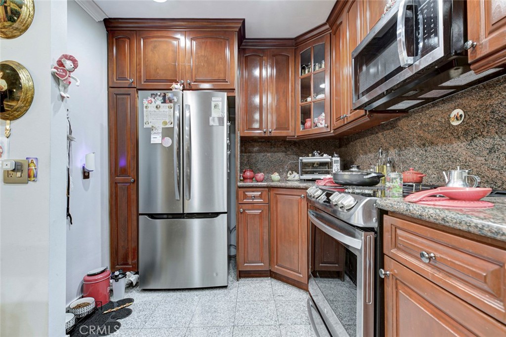 1401 Valley View 206 Property Photo 14