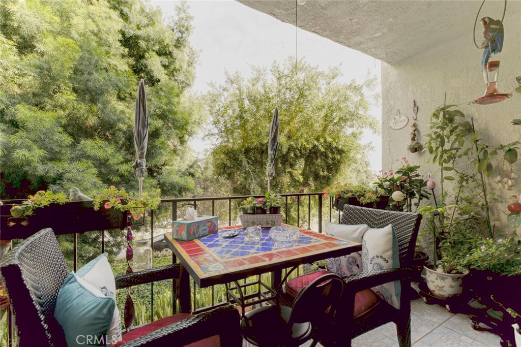 1401 Valley View 206 Property Photo 20