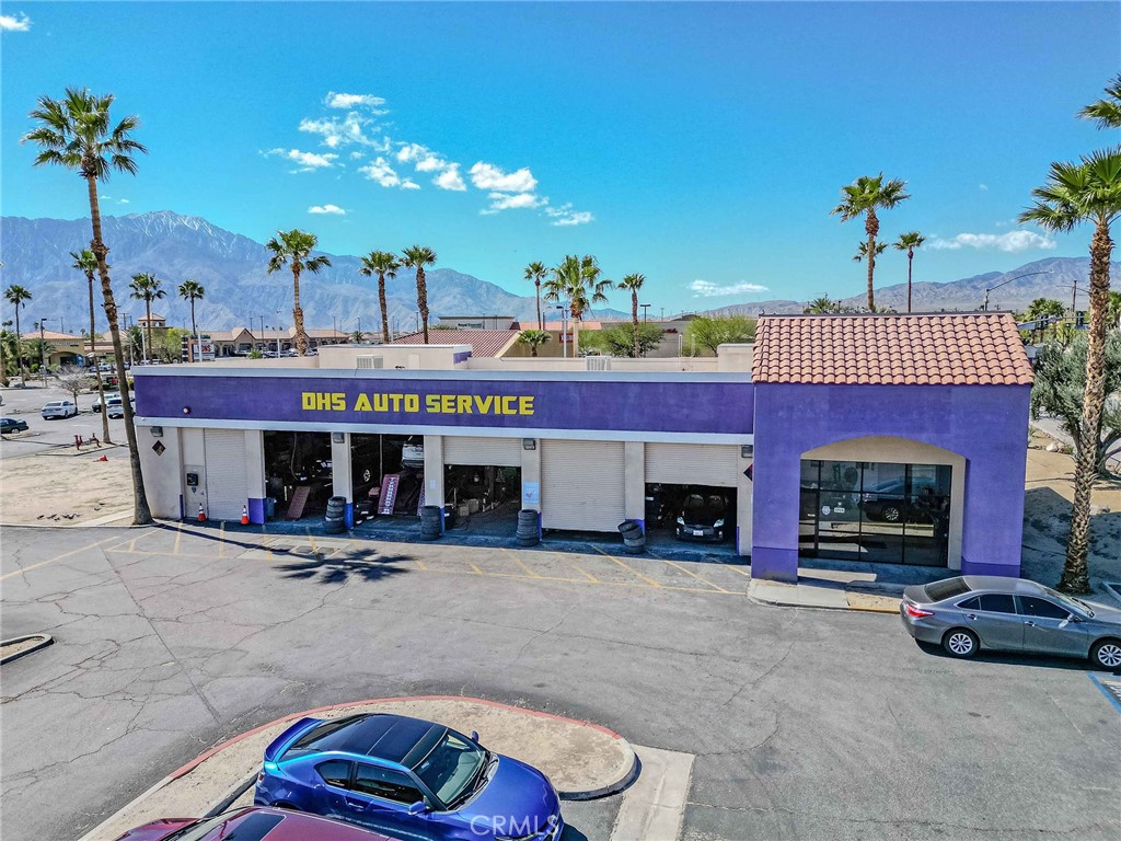 14010 Palm Dr Property Photo 1