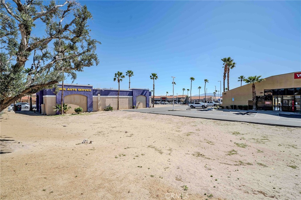 14010 Palm Dr Property Photo 17