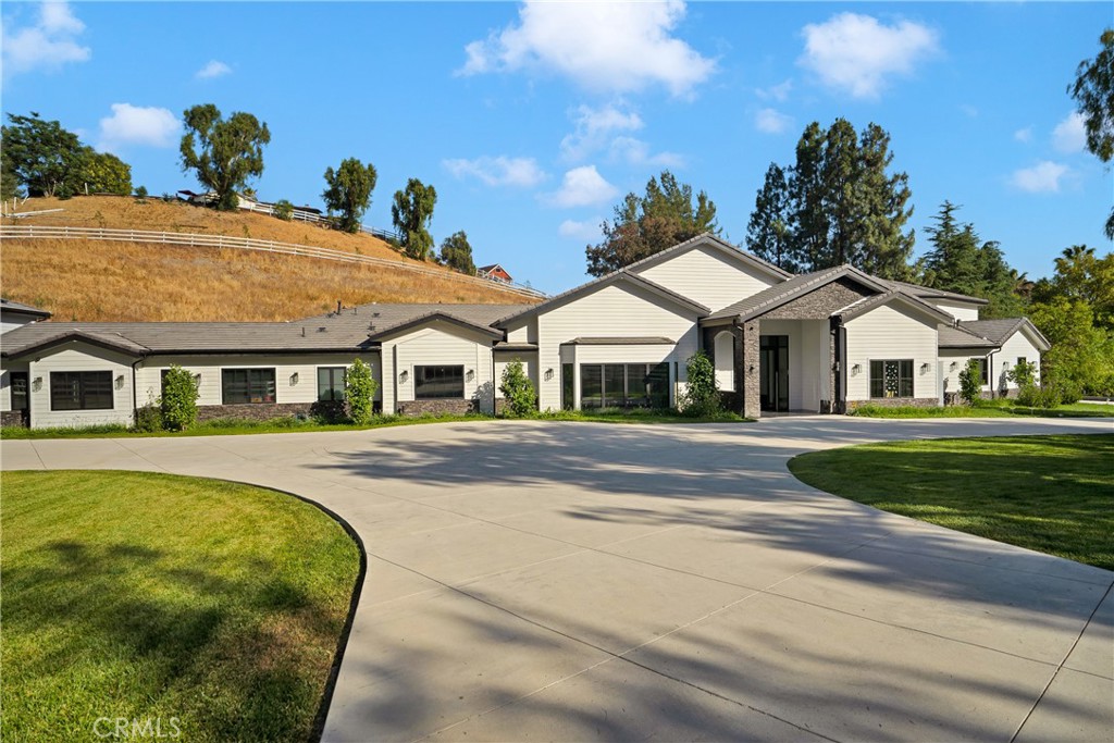 6006 Spring Valley Property Photo 1