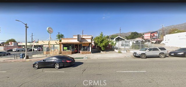 7055 Foothill Property Photo 4