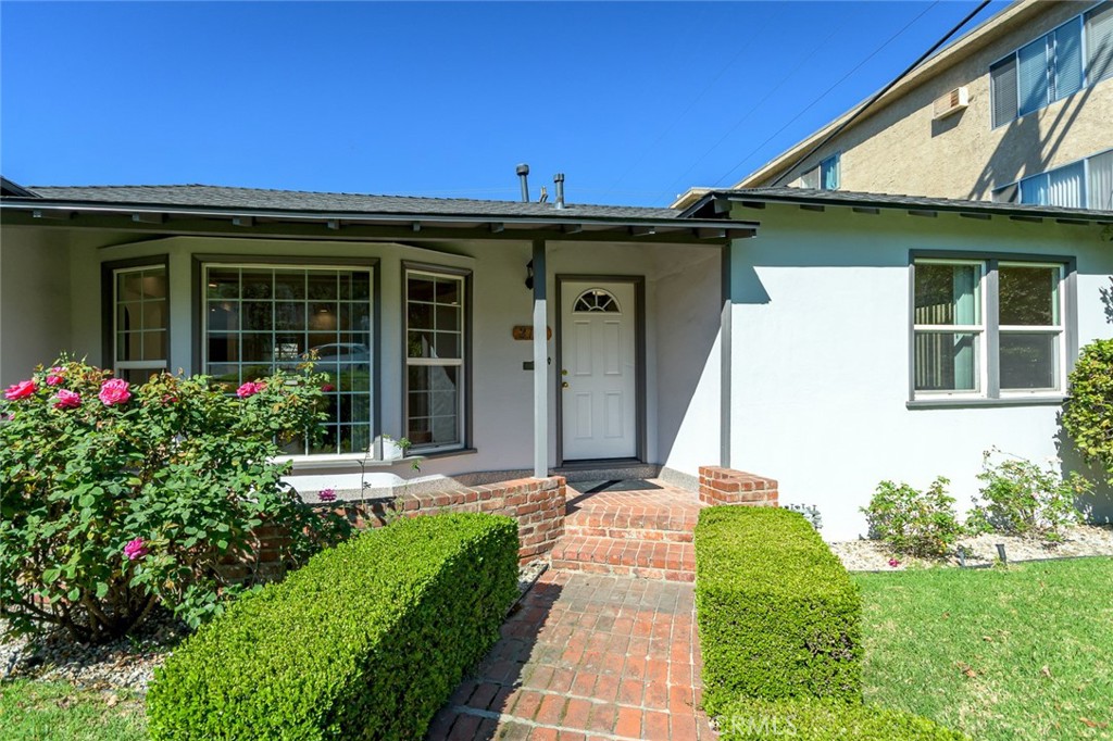 2111 N Verdugo Property Photo 9