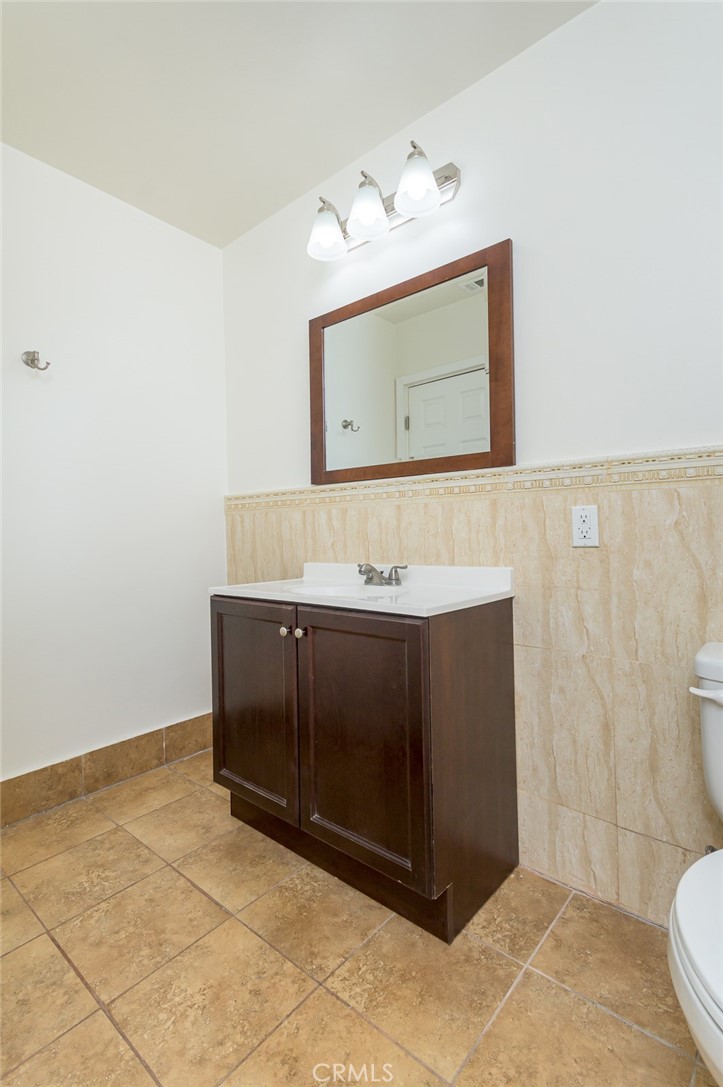 2111 N Verdugo Property Photo 32