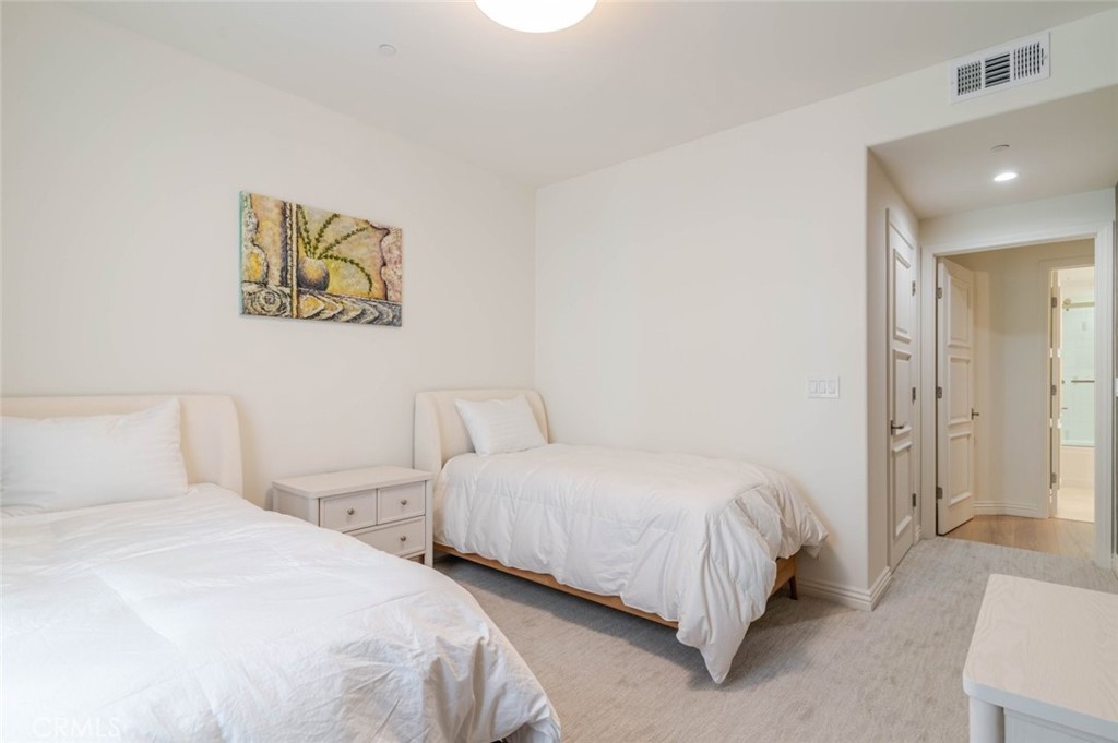 352 Caruso Avenue Property Photo 25