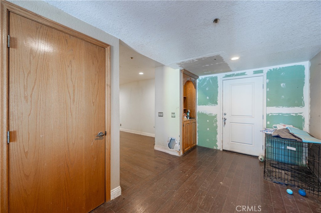 8138 Clayvale Property Photo 4