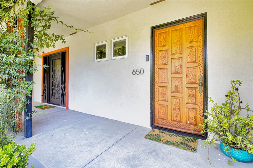 650 Sierra Meadows Property Photo 6