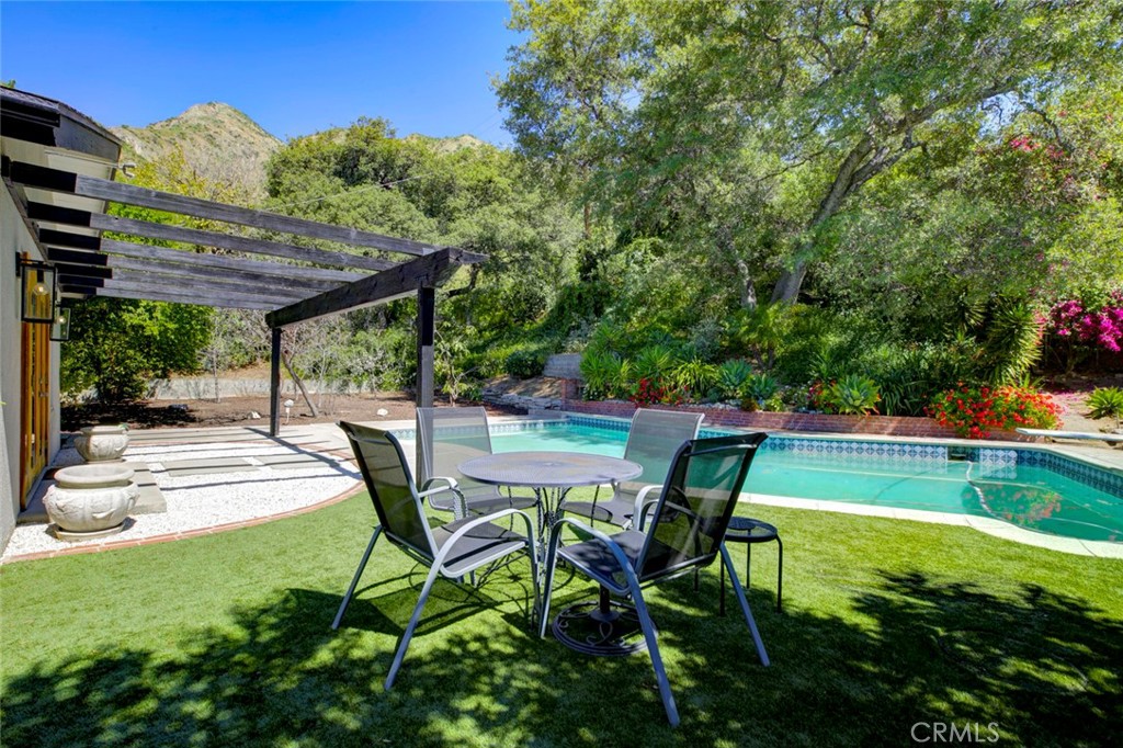 650 Sierra Meadows Property Photo 45