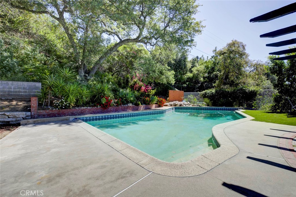 650 Sierra Meadows Property Photo 59