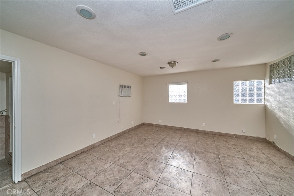 5430 Arlington Avenue Property Photo 19