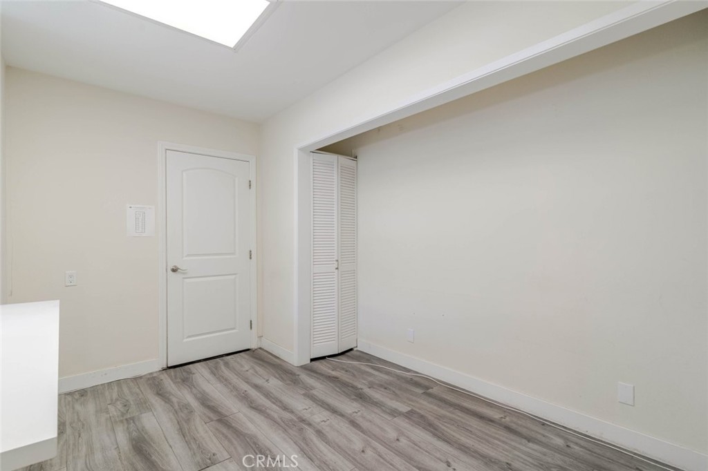 2048 Montrose Property Photo 38