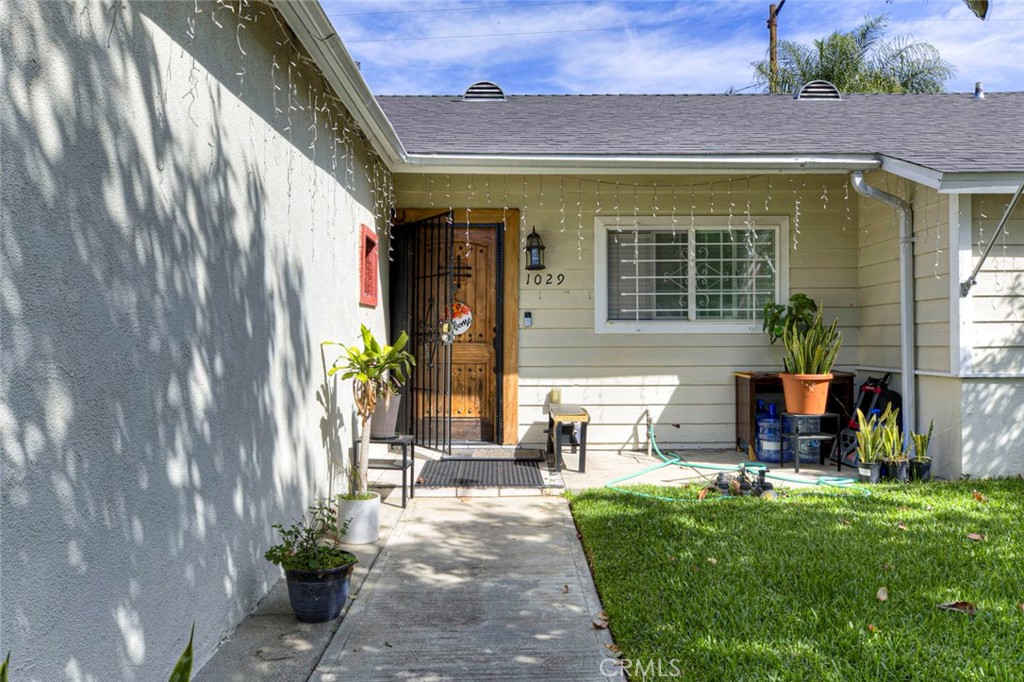 1029 E Galatea Property Photo 10