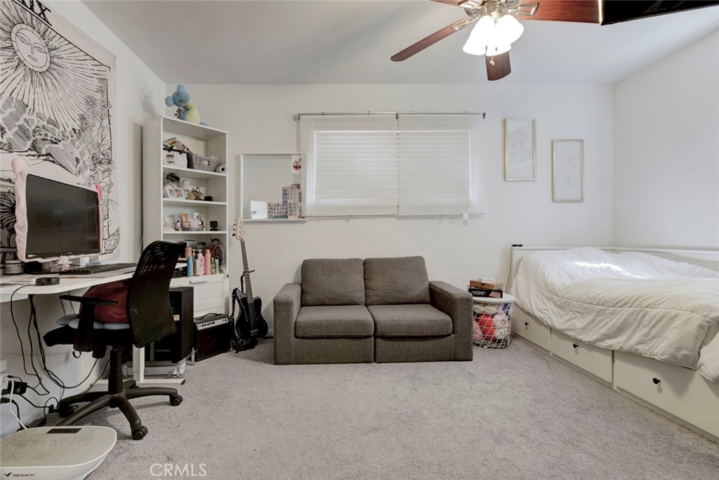 1029 E Galatea Property Photo 28