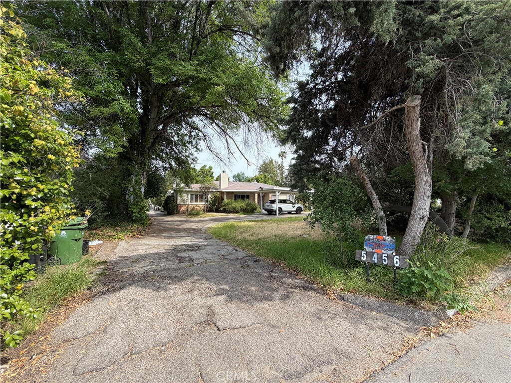 5456 Vanalden Property Photo 4
