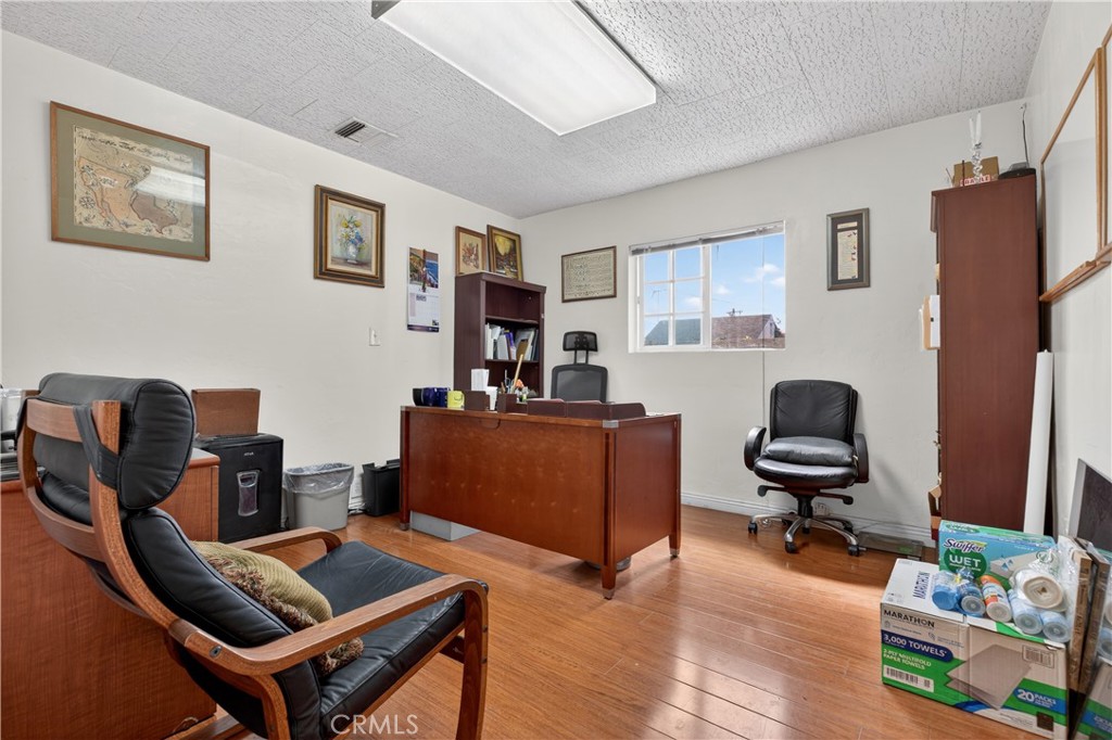 4160 Verdugo Road Property Photo 27