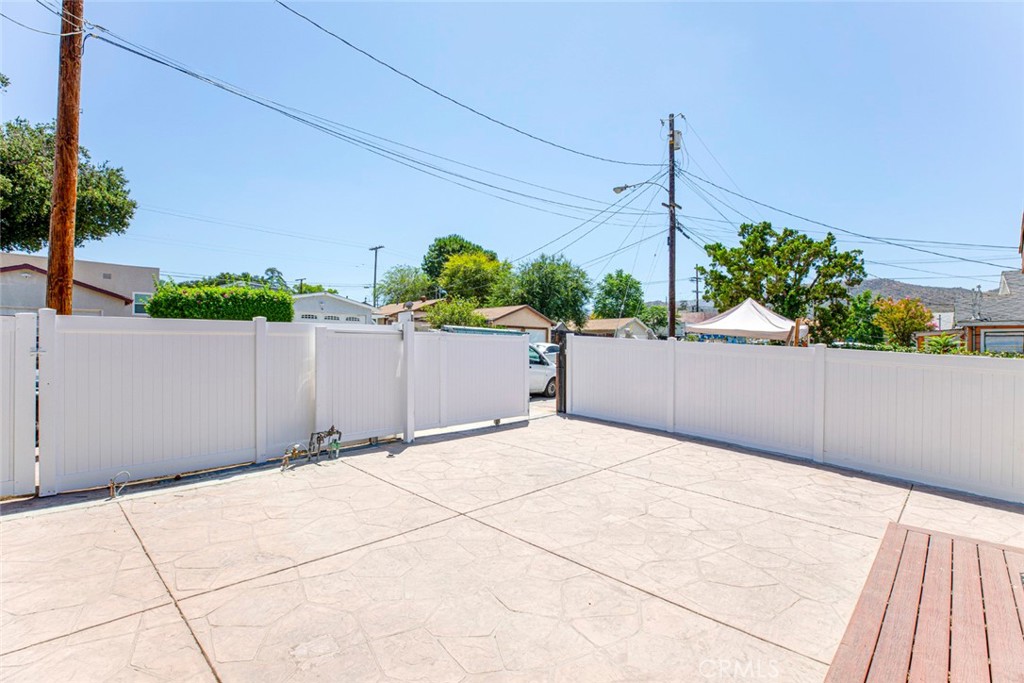 10531 Greenburn Avenue Property Photo 8