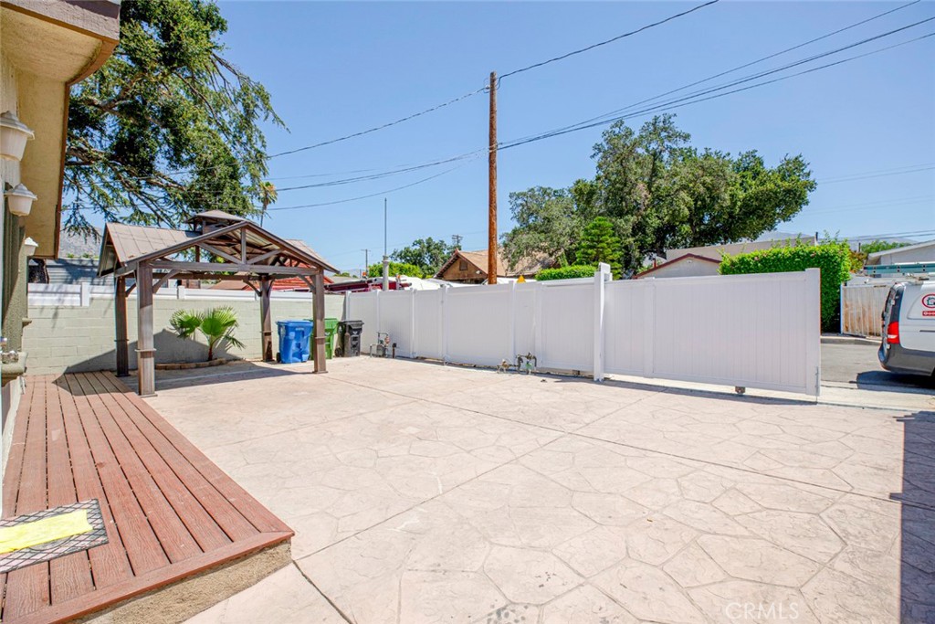 10531 Greenburn Avenue Property Photo 13