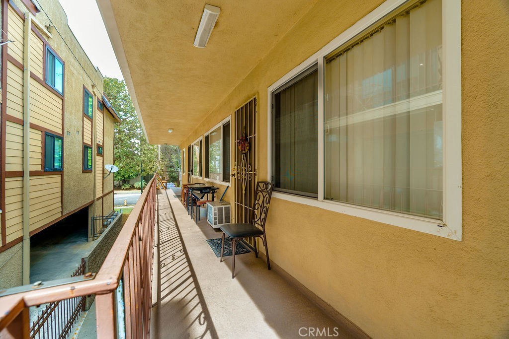 300 E Garfield Avenue Property Photo 6