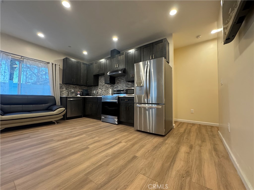 14134 Califa St Property Photo 1