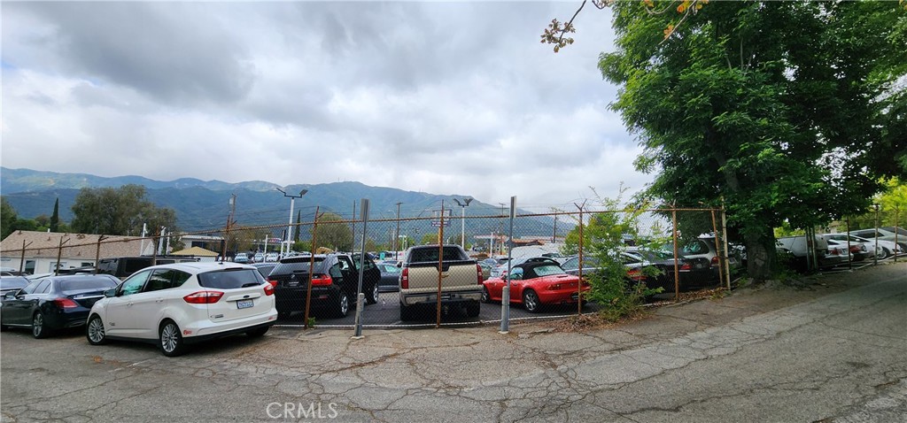 3343 Foothill Property Photo 3