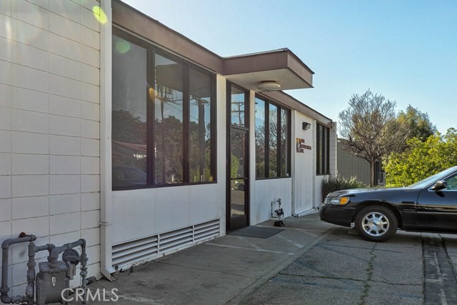 1461 E Chevy Chase Drive Property Photo 27