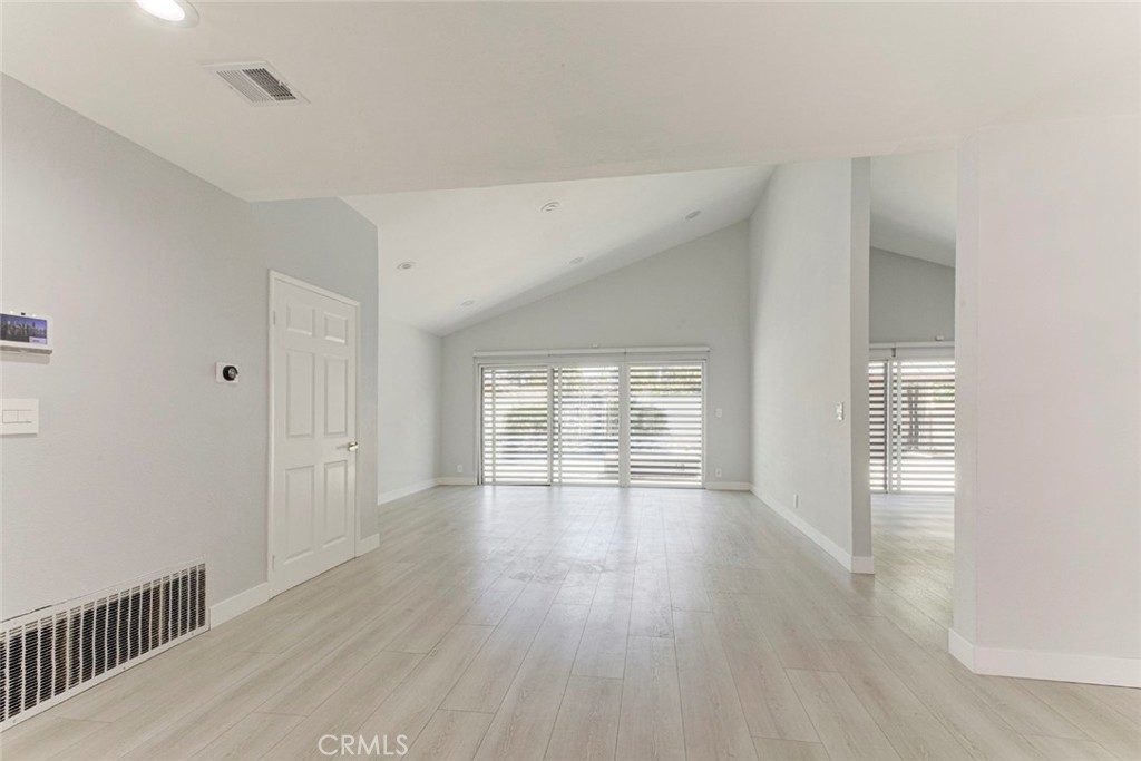 9450 Tampa Property Photo 14