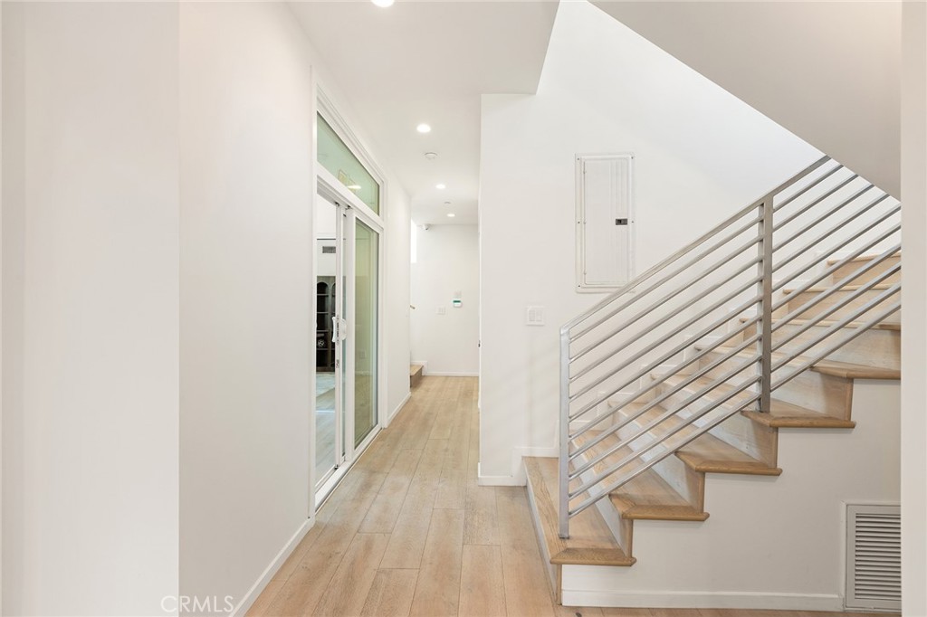 2311 Cove Property Photo 35