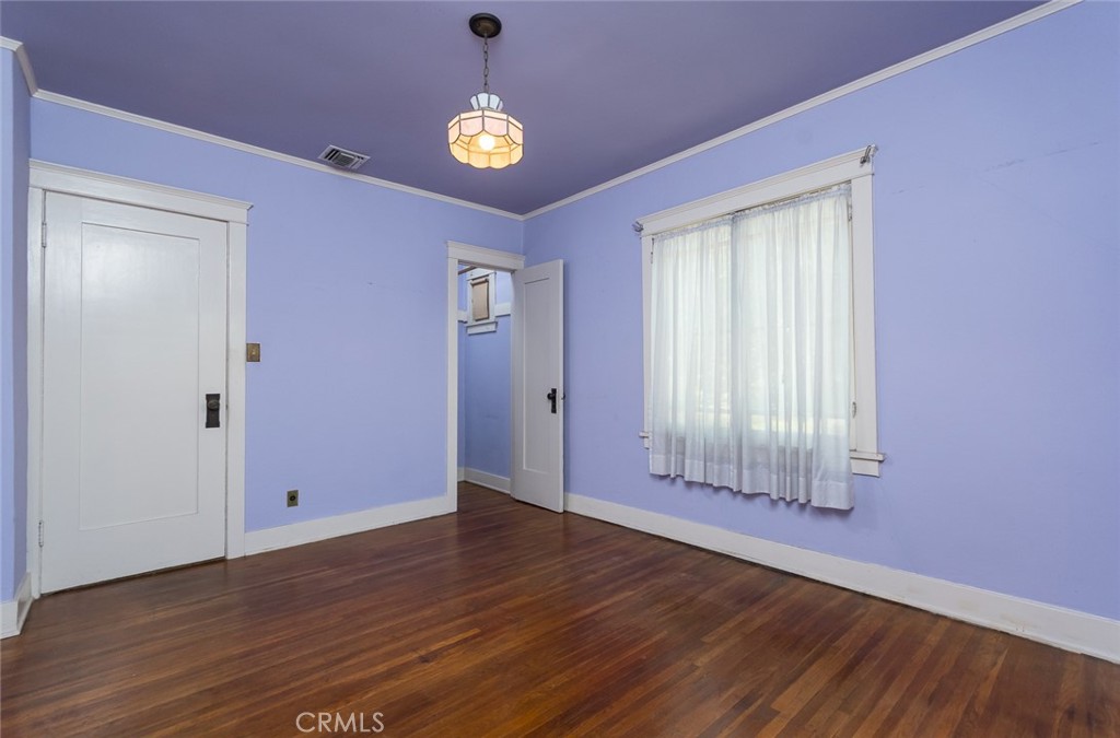 1030 Tyler St Property Photo 17