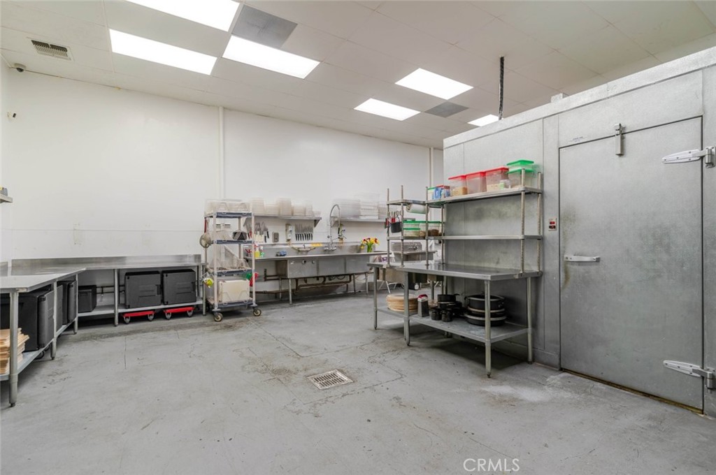 Saticoy Street Property Photo 2