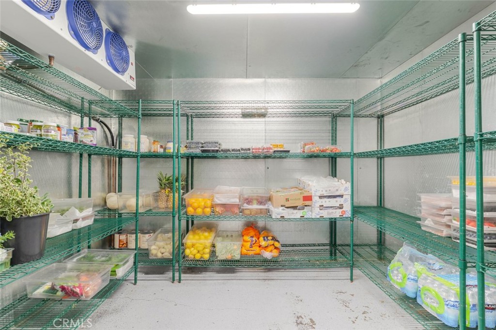 Saticoy Street Property Photo 4