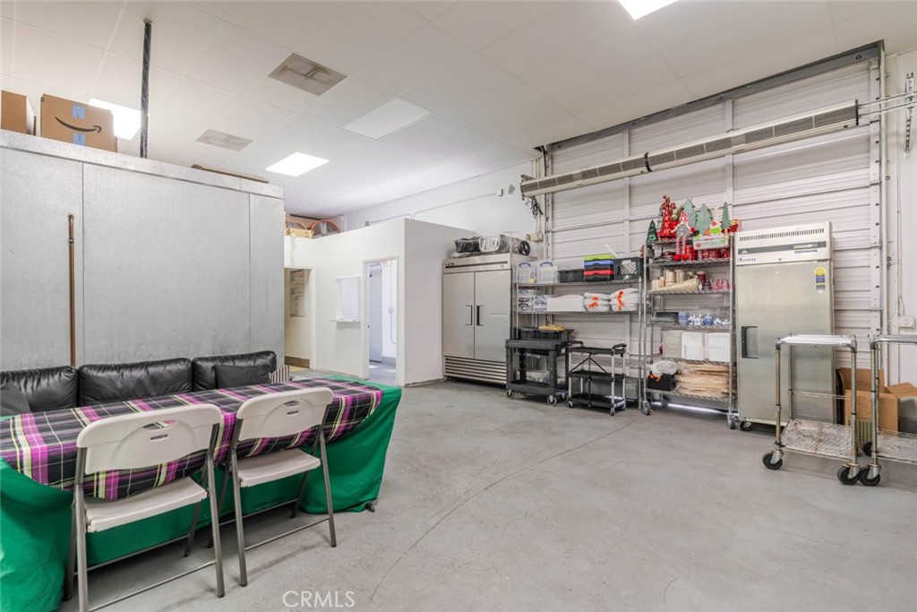 Saticoy Street Property Photo 15