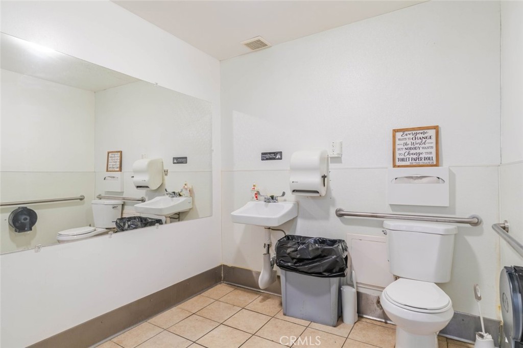 Saticoy Street Property Photo 19