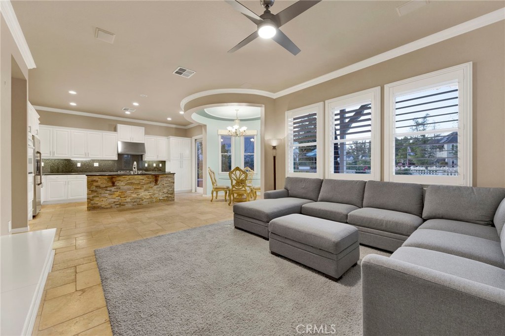 23811 Bayview Court Property Photo 7
