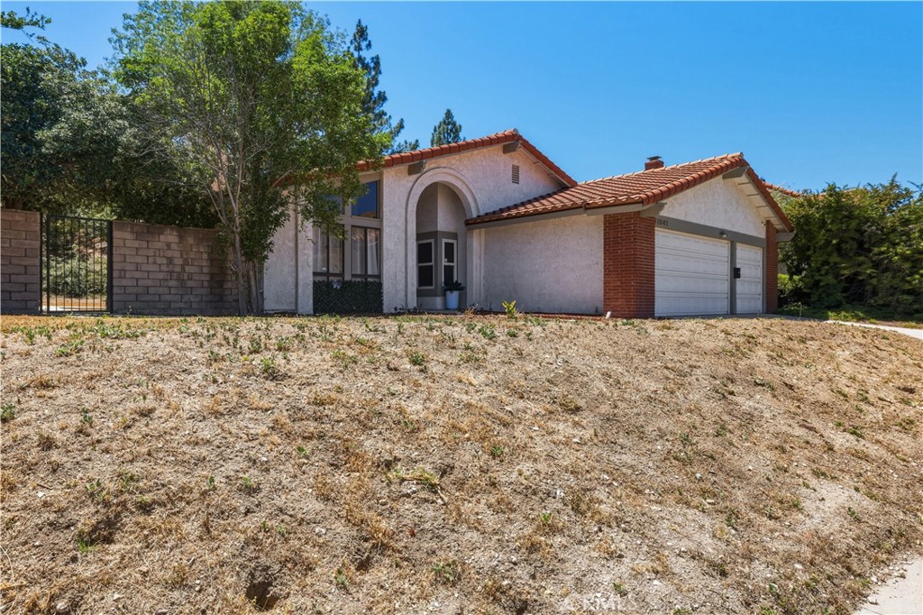 11841 Laughton Way Property Photo 4