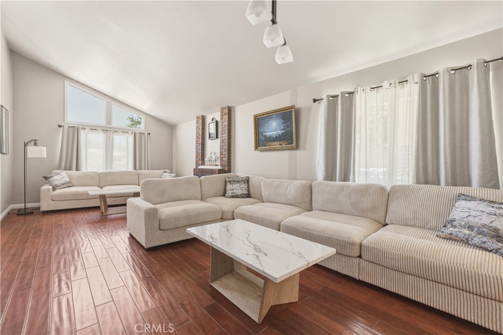 11841 Laughton Way Property Photo 8