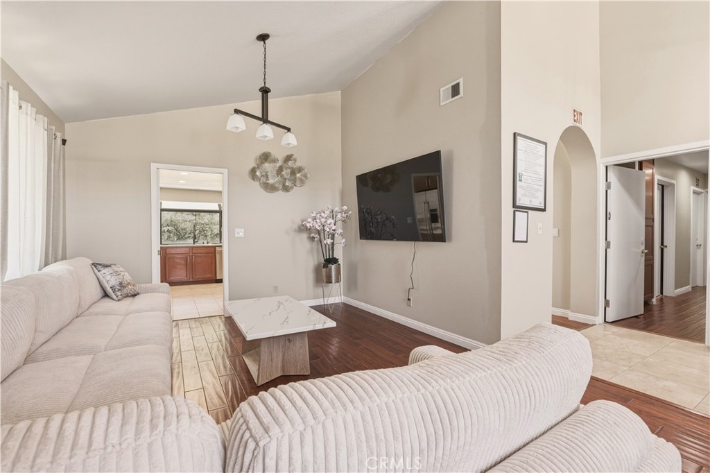 11841 Laughton Way Property Photo 14
