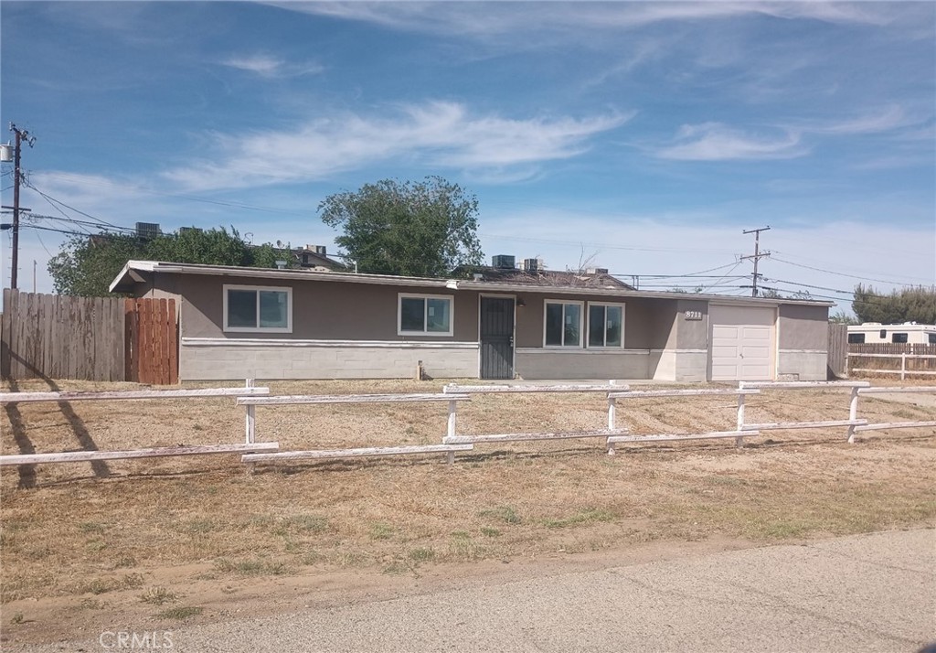 8711 Aspen Property Photo 1