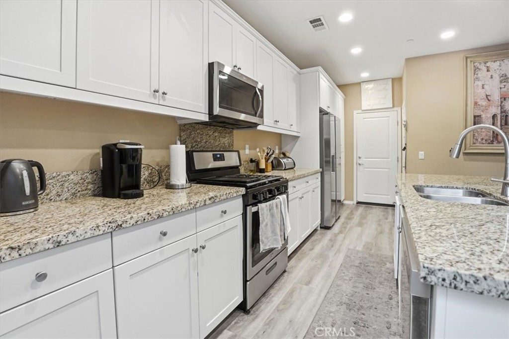 2886 Villa Catalonia Court Property Photo 14