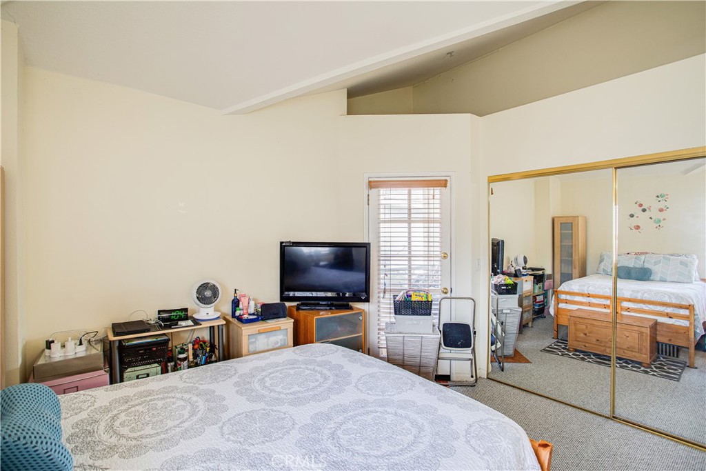 219 N Adams 8 Property Photo 20