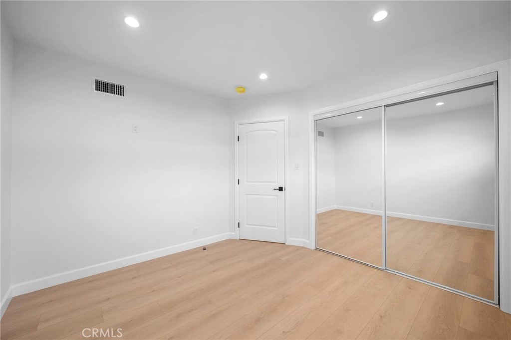 16057 Knapp Property Photo 20
