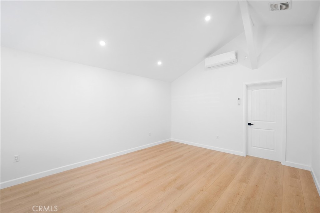 16057 Knapp Property Photo 30