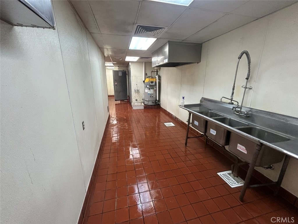 11550 Whittier Property Photo 39