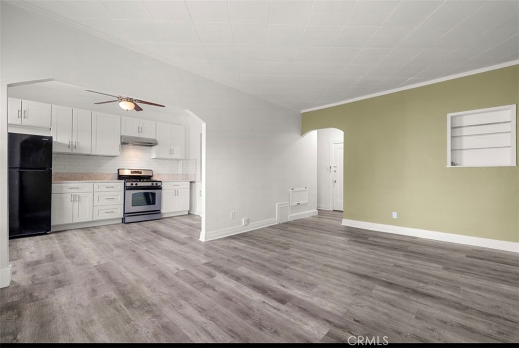 2121 James M Wood Boulevard 221 Property Photo 4
