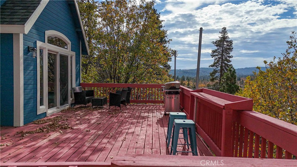 1253 Golden Rule Property Photo 5